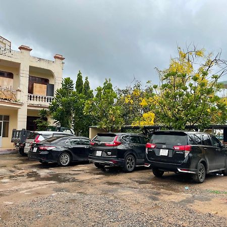 Hotel Minh Hang Phan Thiết Esterno foto
